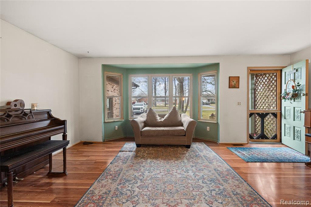 6076 E Carpenter Road, Flint, MI 48506 — Photo 39