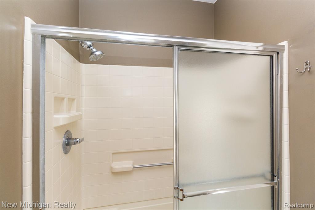 1908 CEDAR VALLEY Drive, Canton, MI 48188 — Photo 28