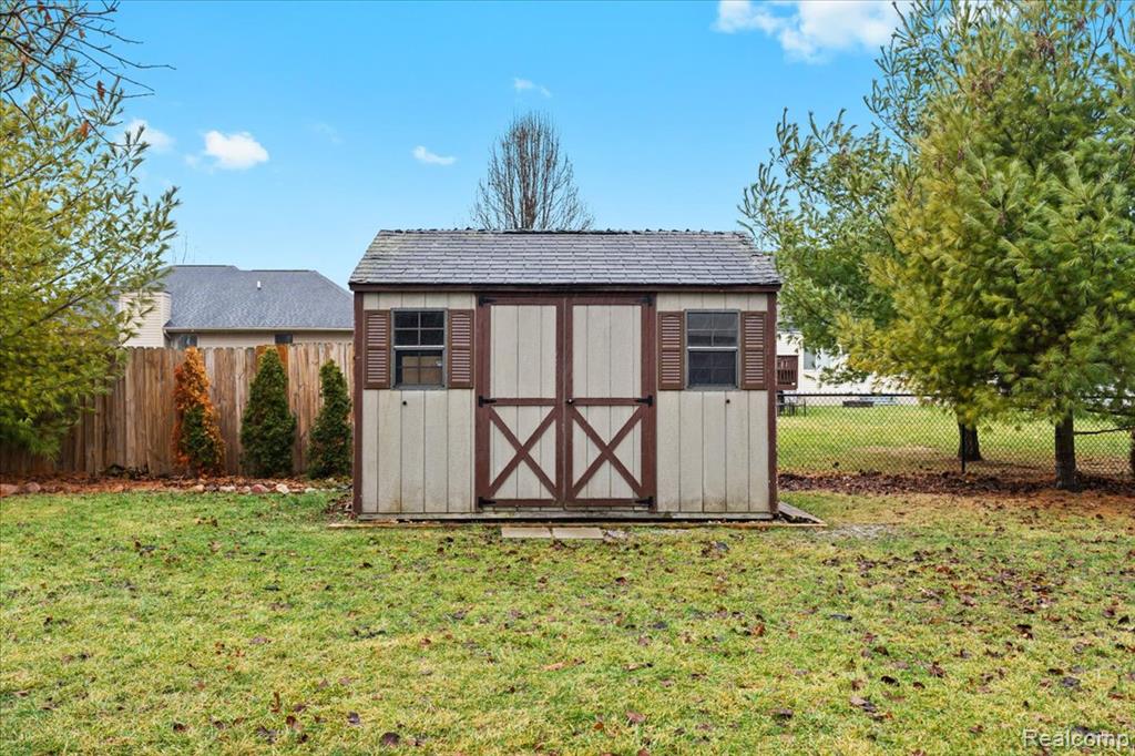 852 Faith Court, Milan, MI 48160 — Photo 33