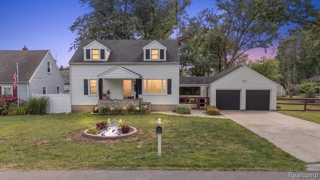 5563 Central Drive, Monroe, MI 48161