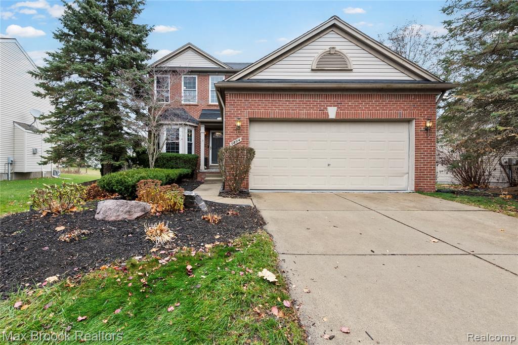 9894 High Meadow Drive, Ypsilanti, MI 48198 — Photo 39
