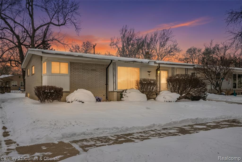 7479 N Charlesworth Street, Dearborn Heights, MI 48127 — front exterior