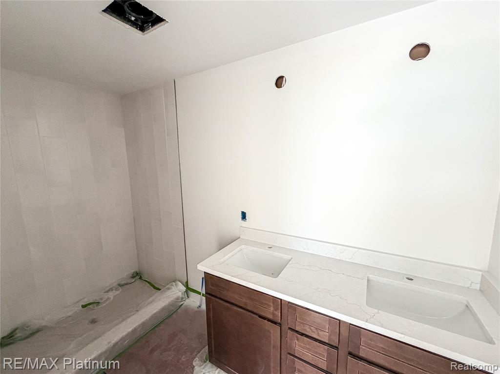 4570 Stillmeadow, Howell, MI 48843 — Photo 23