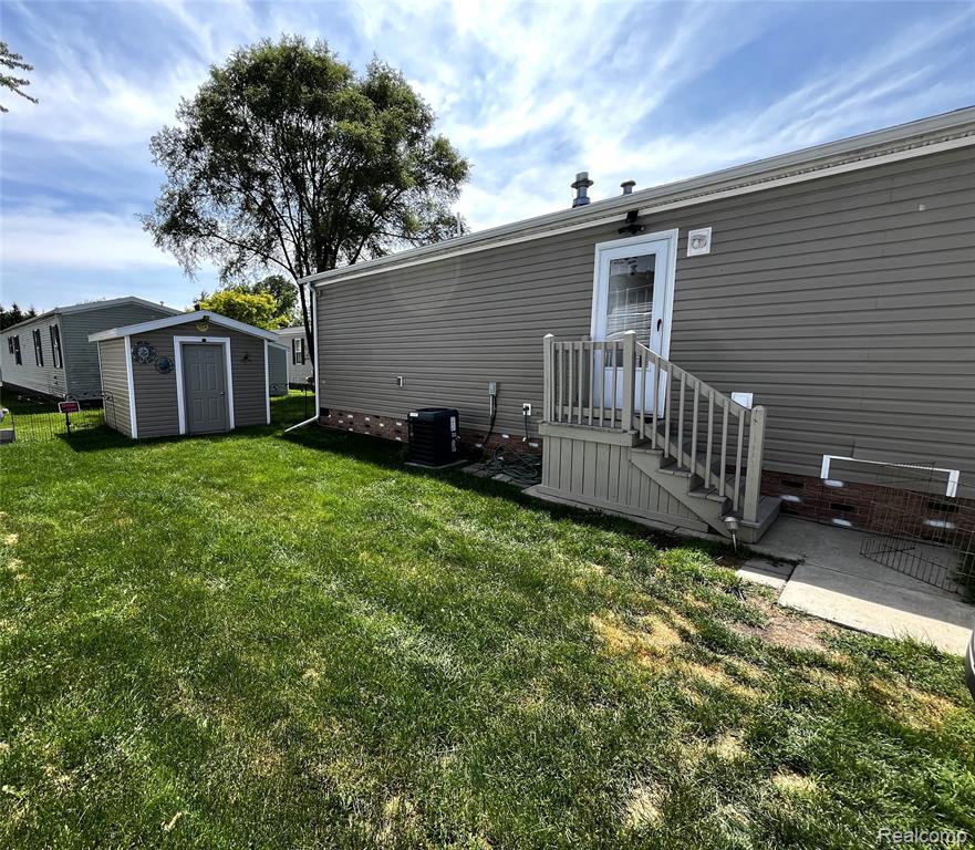 15376 Enchante Drive, Clinton Twp, MI 48038 — Photo 17