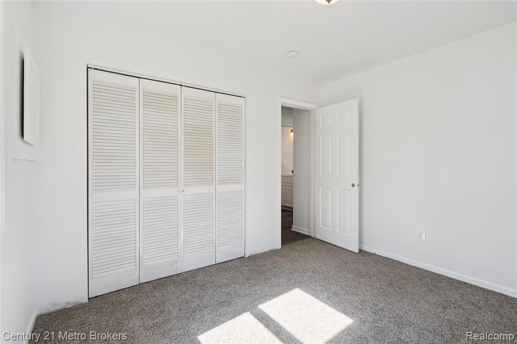 4379 Tillie Drive, Flint, MI 48504 — Photo 17