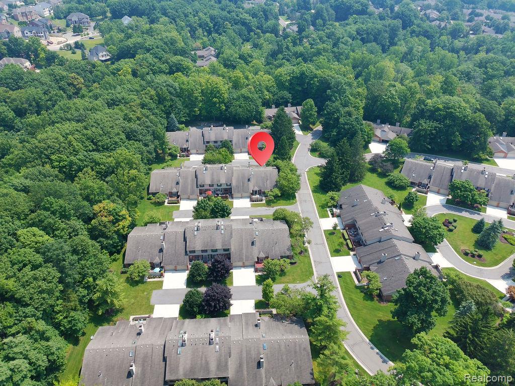 7108 Green Farm Road, West Bloomfield, MI — Photo 43