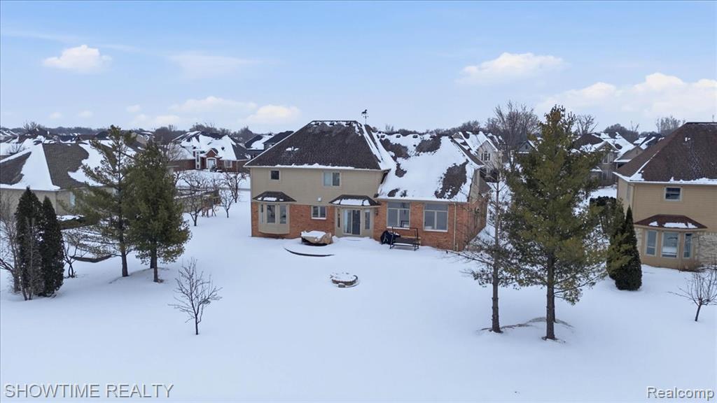 4157 Springbrook Drive, Sterling Heights, MI 48314 — Photo 54