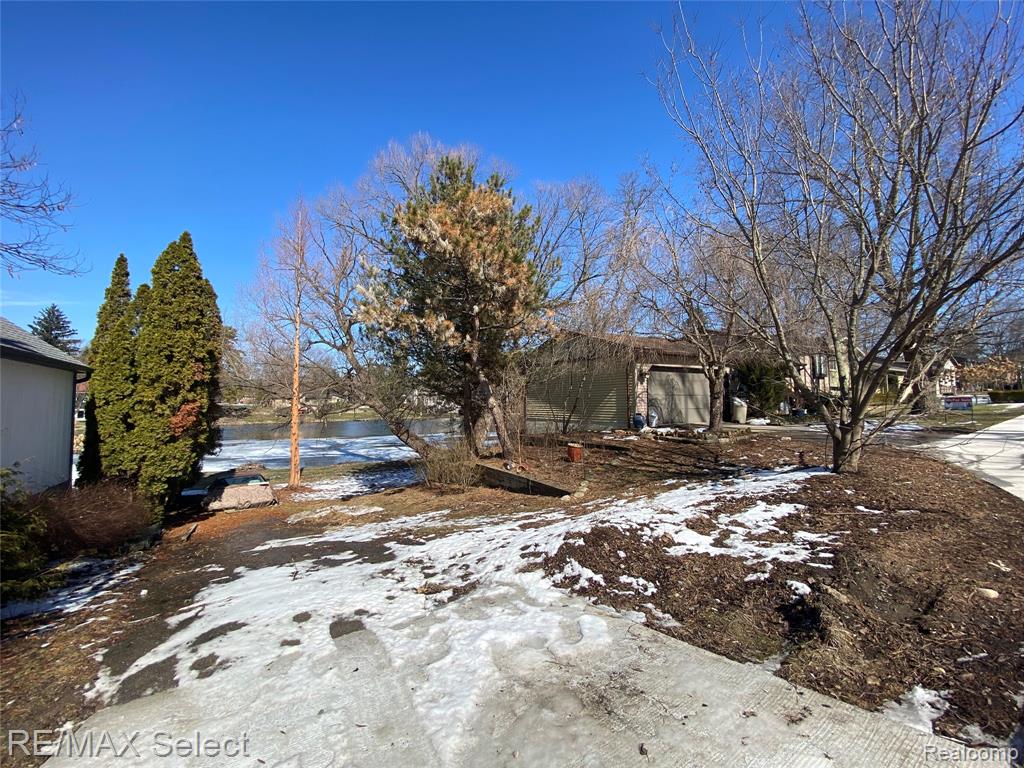 524 W Huron Street, Milford, MI 48381 — Photo 3