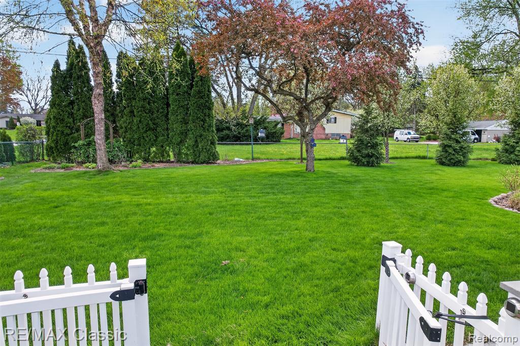 3566 South Boulevard, Bloomfield Hills, MI 48304 — Photo 33