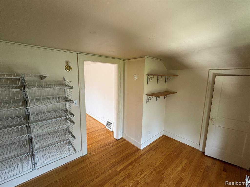 487 W Troy Street, Fenton, MI 48220 — Photo 17