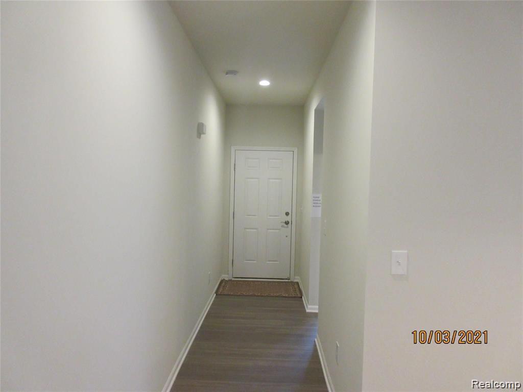 626 BACKSHORE Drive, Canton, MI 48187 — Photo 21