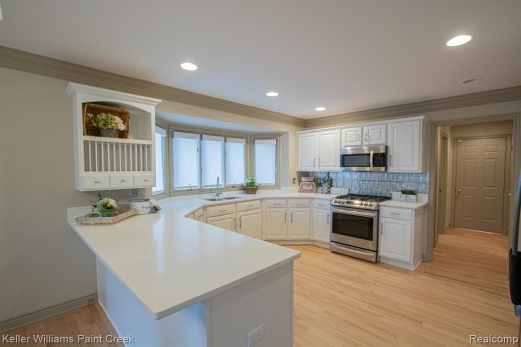 54436 Jack Drive, Macomb, MI 48042 — Photo 16