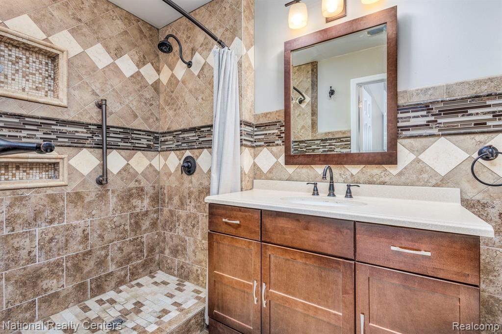 450 BILLINGSGATE, C, Bloomfield Hills, MI 48301 — Photo 17