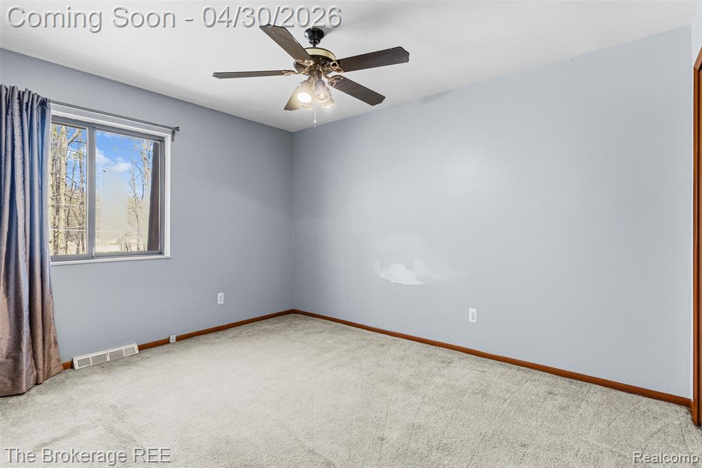 5380 Prentis Road, Waterford, MI 48327 — Photo 25