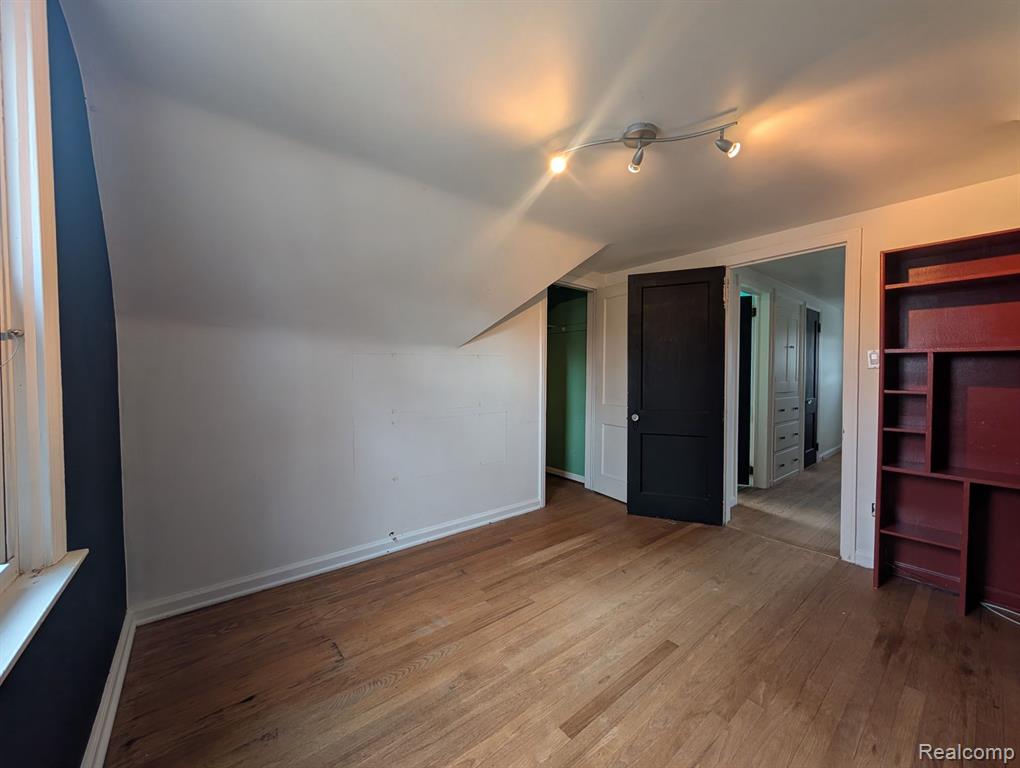 6652 Rockdale Street, Dearborn Heights, MI 48127 — Photo 32
