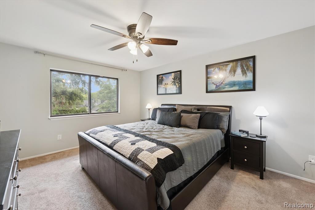 566 Foxboro Square, Brighton, MI 48116 — Photo 19