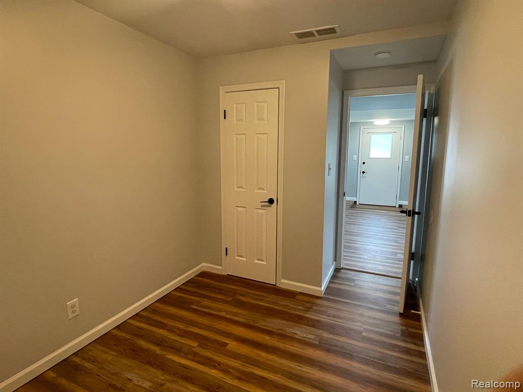 29272 ADAMS Drive, Gibraltar, MI — Photo 26