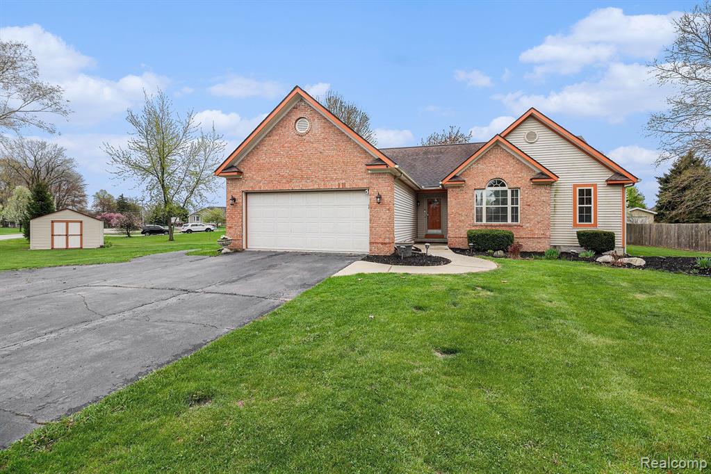 4251 E Rolston Road, Linden, MI 48451 — Photo 4