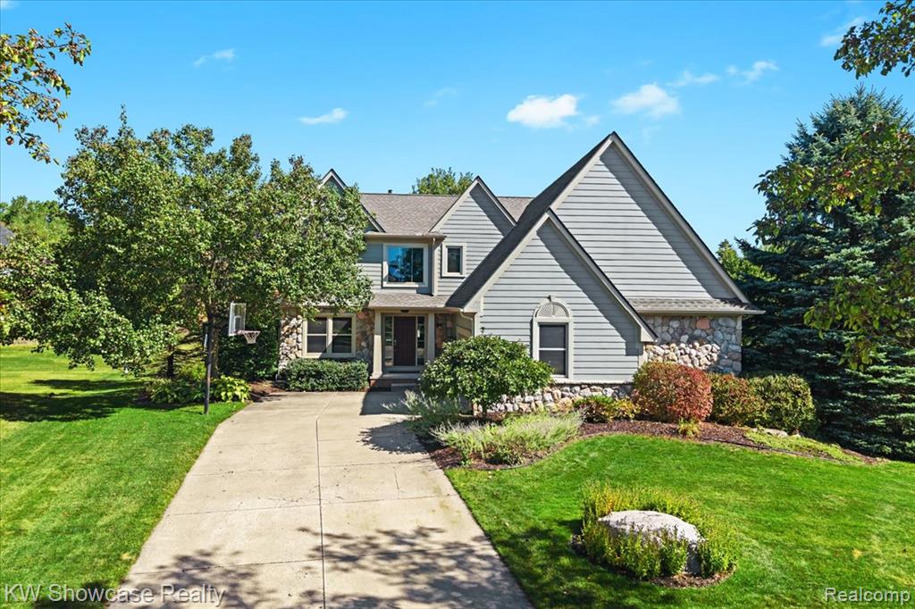 44847 Larkspur, Novi, MI 48377 — Photo 44