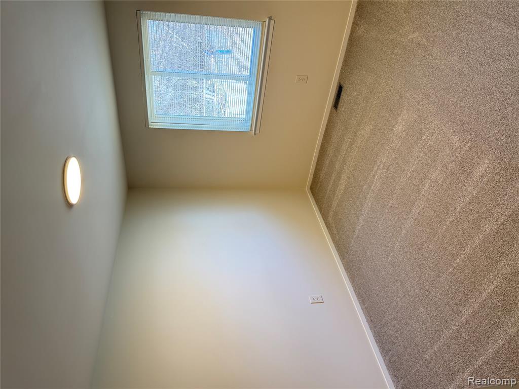 1477 Rue Deauville Boulevard, Ypsilanti, MI 48198 — Photo 18