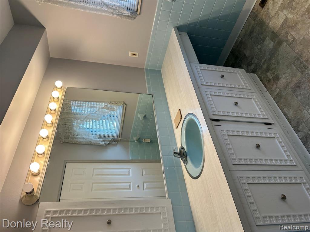 1120 Northview Drive, Caro, MI 48723 — Photo 30