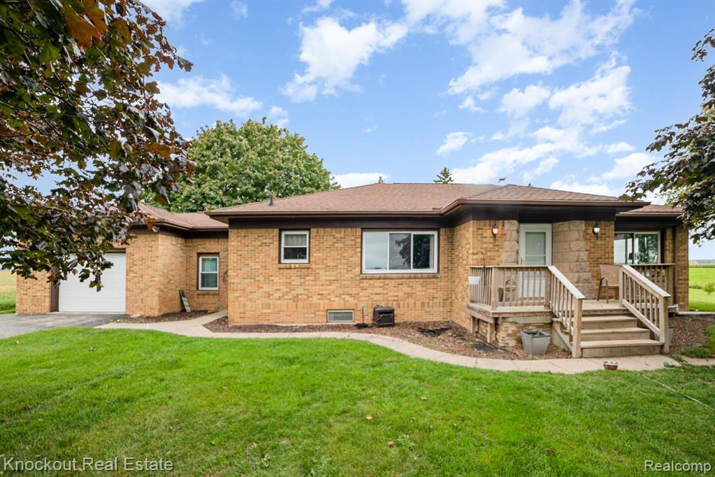 7481 JANES Road, Saginaw, MI 48601 — front exterior