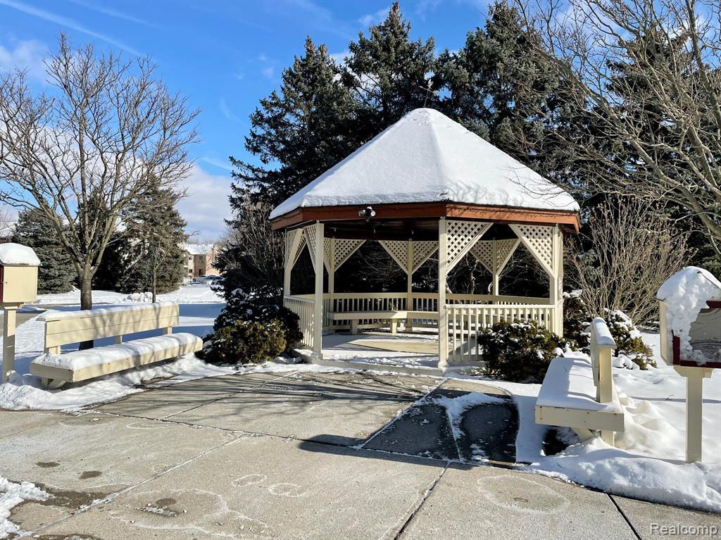 42738 LILLEY POINTE Drive, 201, Canton, MI 48187 — Photo 21