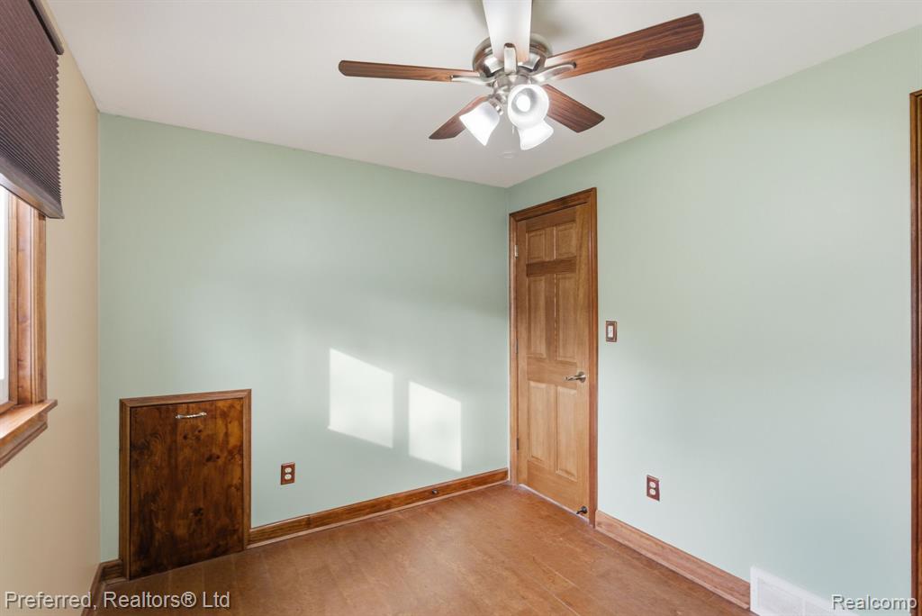 9358 Karen Street, Romulus, MI 48174 — Photo 10