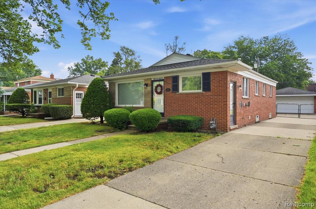 5918 N Lafayette Street, Dearborn Heights, MI 48127 — Photo 2