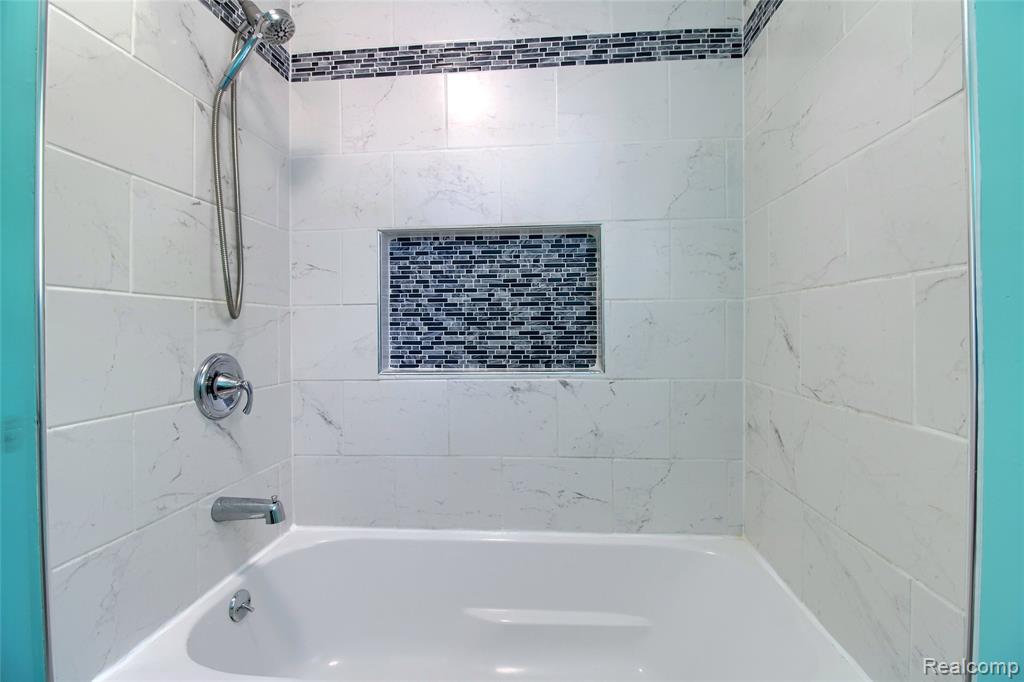 9985 Jackson Lane, Van Buren, MI 48111 — Photo 18
