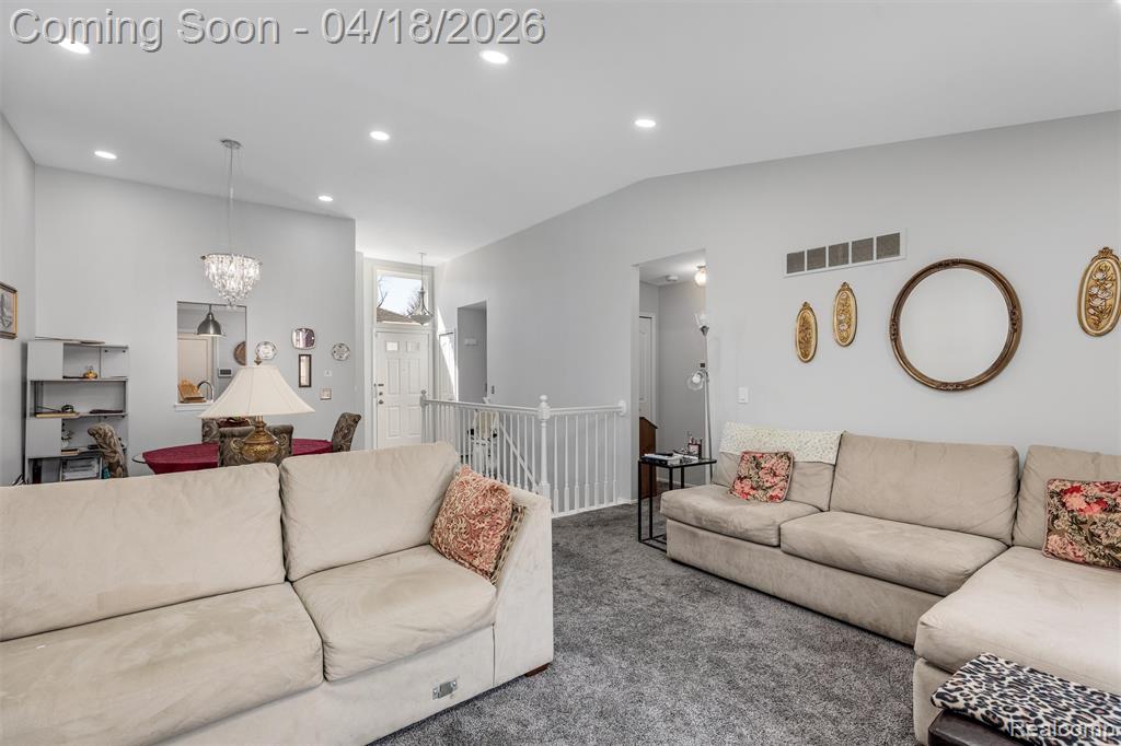 405 Ravencrest Lane, Westland, MI — Photo 8