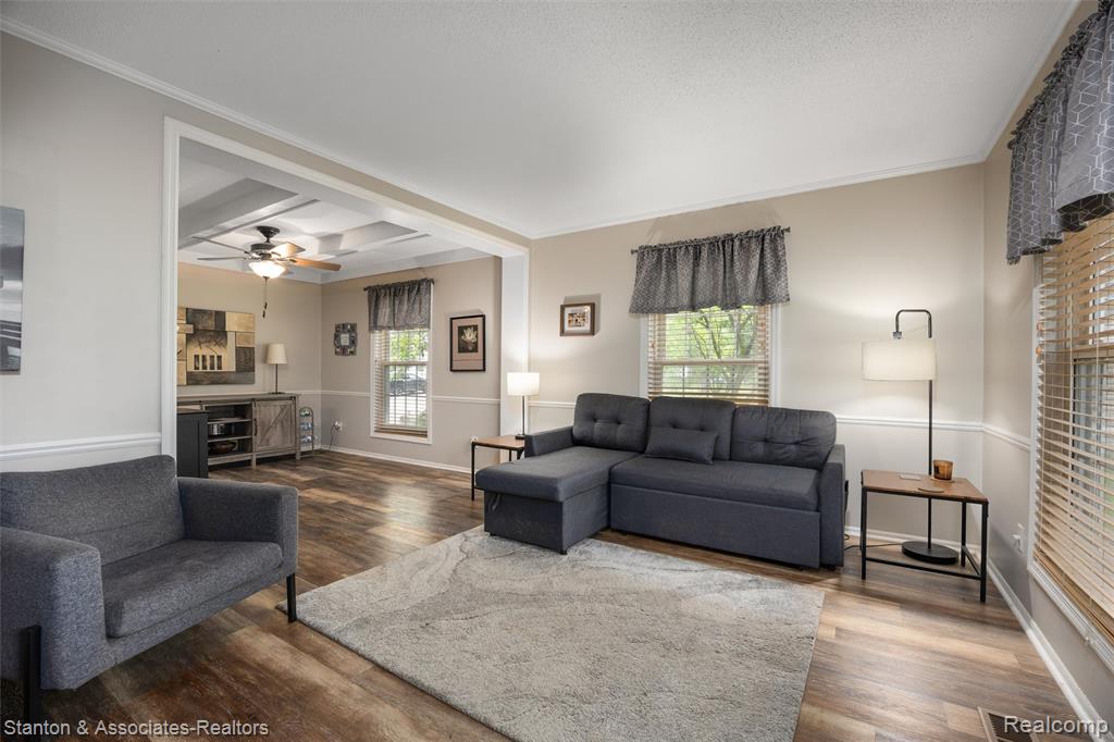 38718 Barnstable Lane, Clinton Twp, MI 48038 — Photo 4