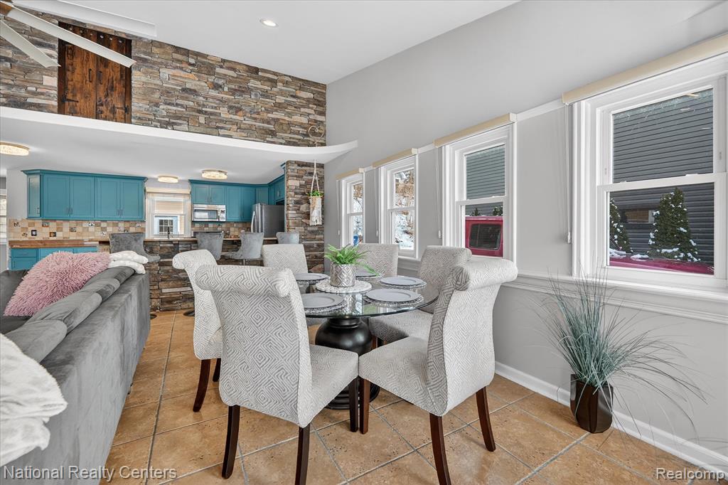 560 Black Oaks Trail, Howell, MI 48843 — Photo 17