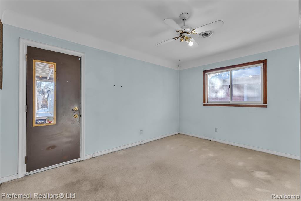 7302 Nightingale Street, Dearborn Heights, MI 48127 — Photo 14