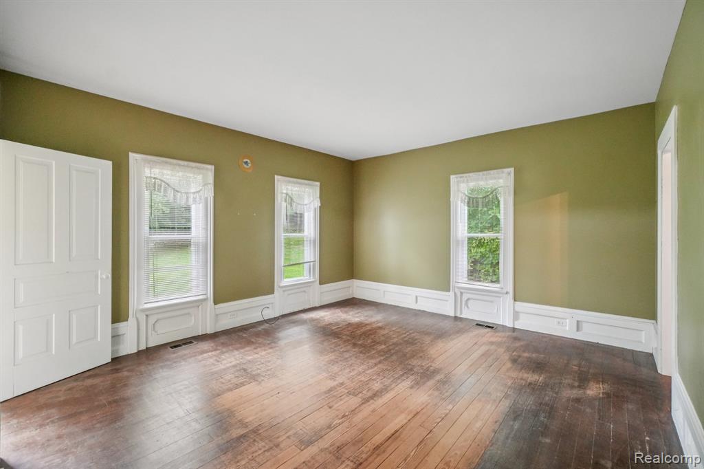 9551 Ellis Road, Clarkston, MI 48348 — Photo 11