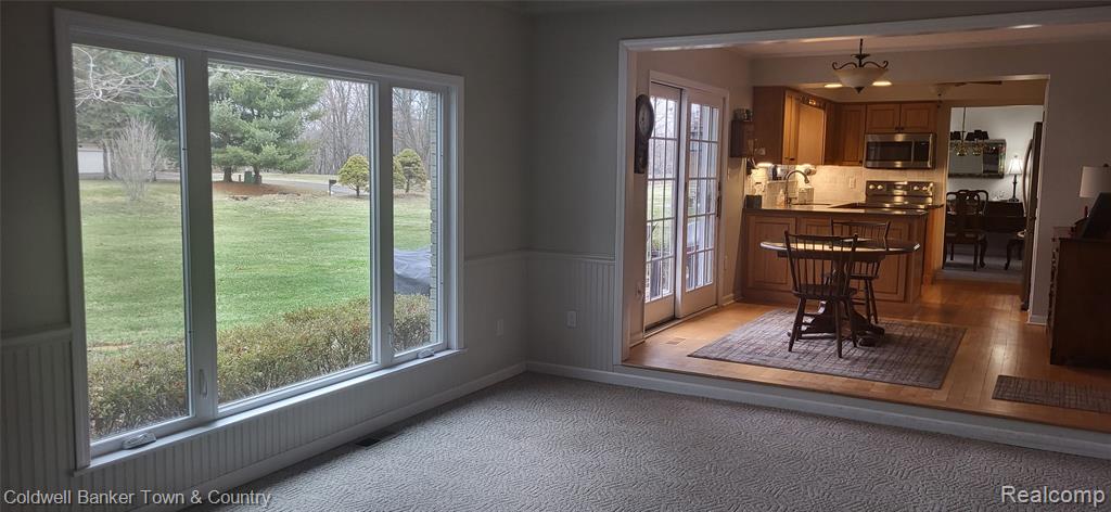 10557 Kenicott Trail, Brighton, MI 48114 — Photo 13