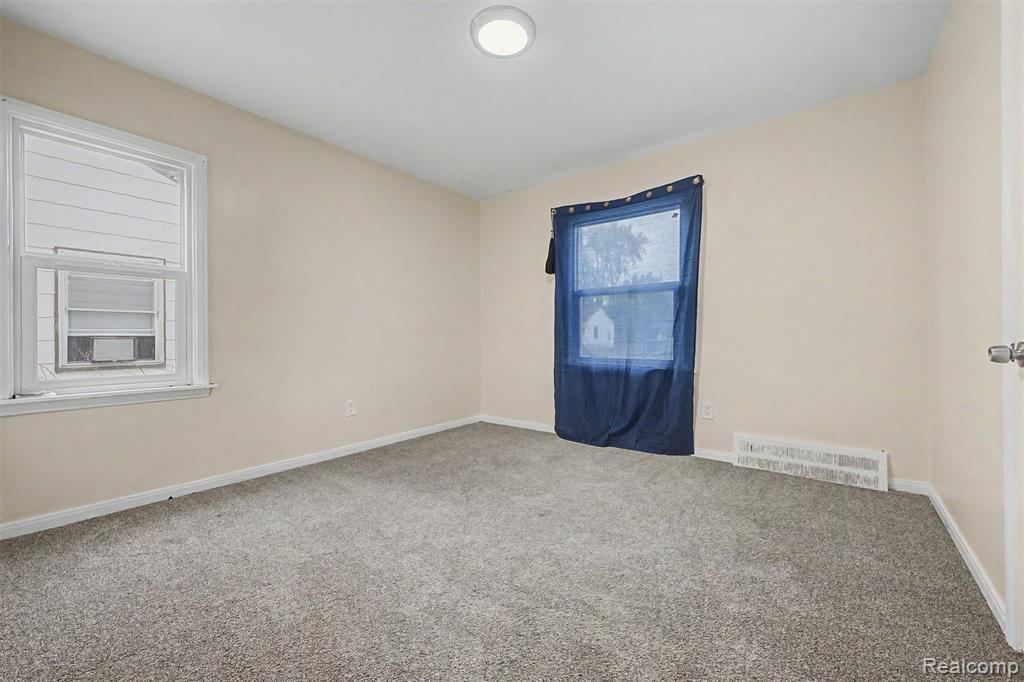 6100 Faust Avenue, Detroit, MI 48228 — Photo 16