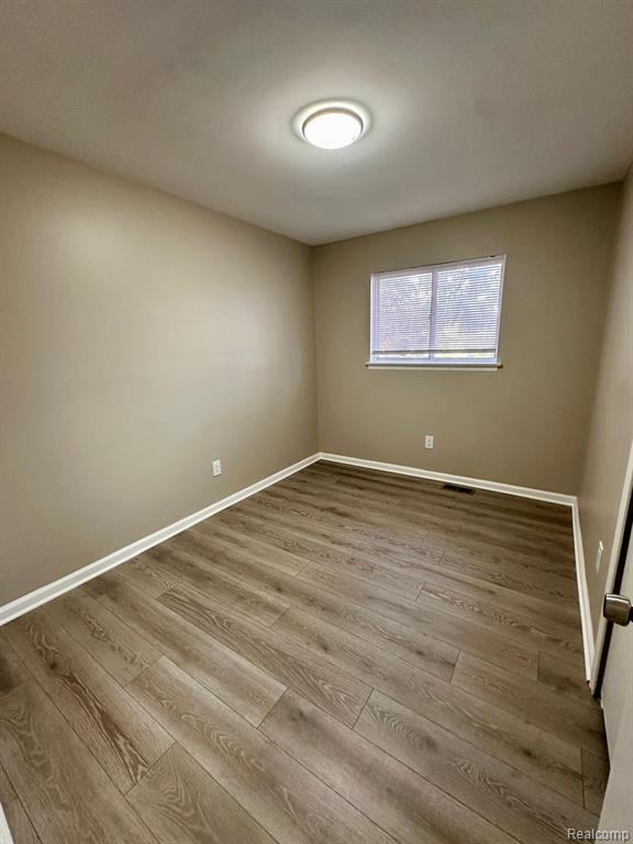 406 N ALICE Avenue, Rochester, MI 48307 — Photo 11