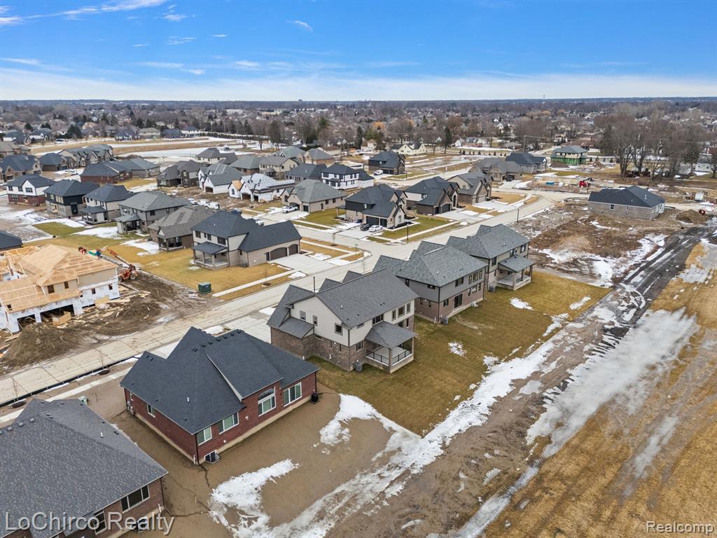 49387 LANGFORD Drive, Macomb, MI 48044 — Photo 48