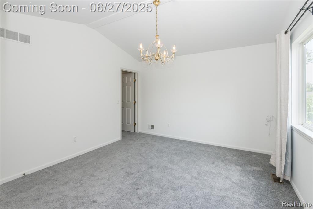 67 LARCHWOOD Drive, Troy, MI 48083 — Photo 21