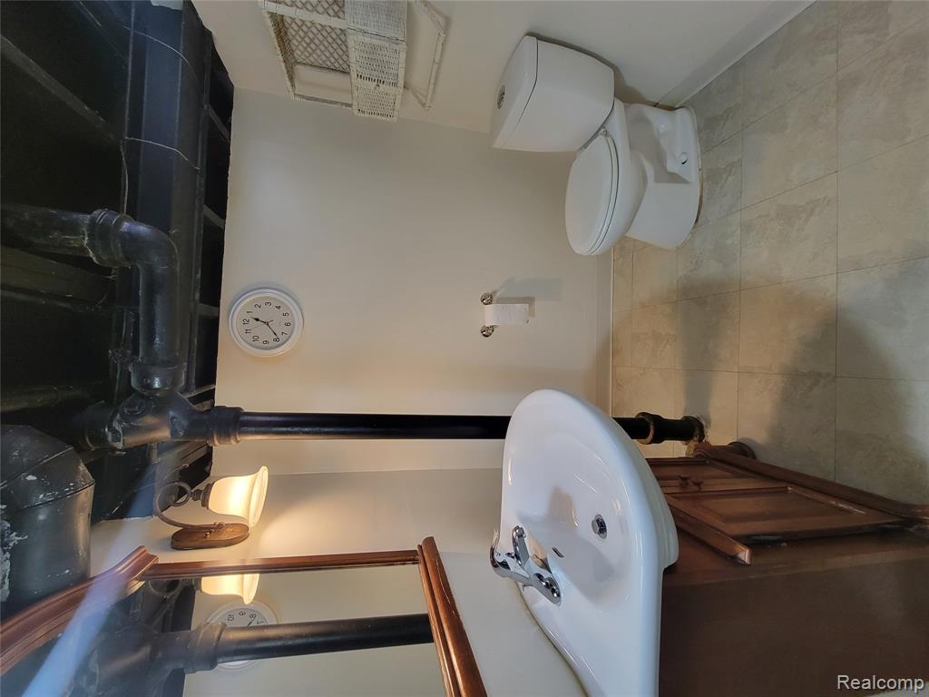 4687 Jackson Street, Trenton, MI 48183 — Photo 32