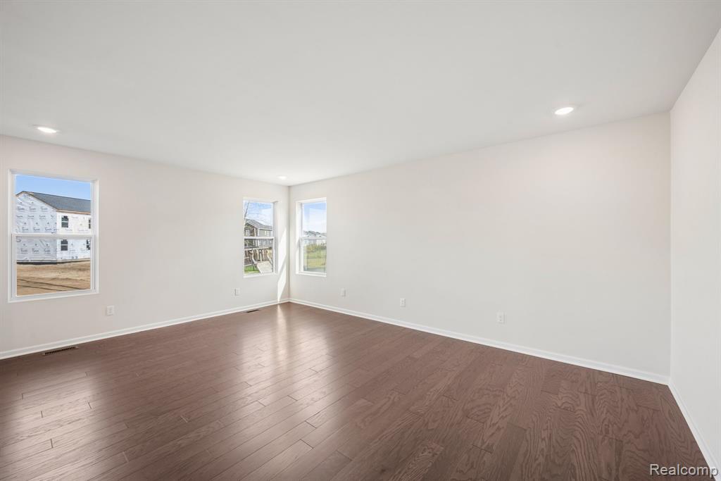 360 Hidden River W, Holly, MI 48442 — Photo 8