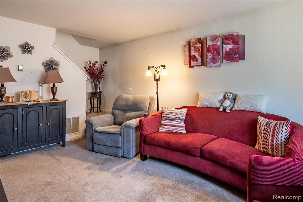16233 TERRACE VILLAGE Drive, Taylor, MI 48180 — Photo 6