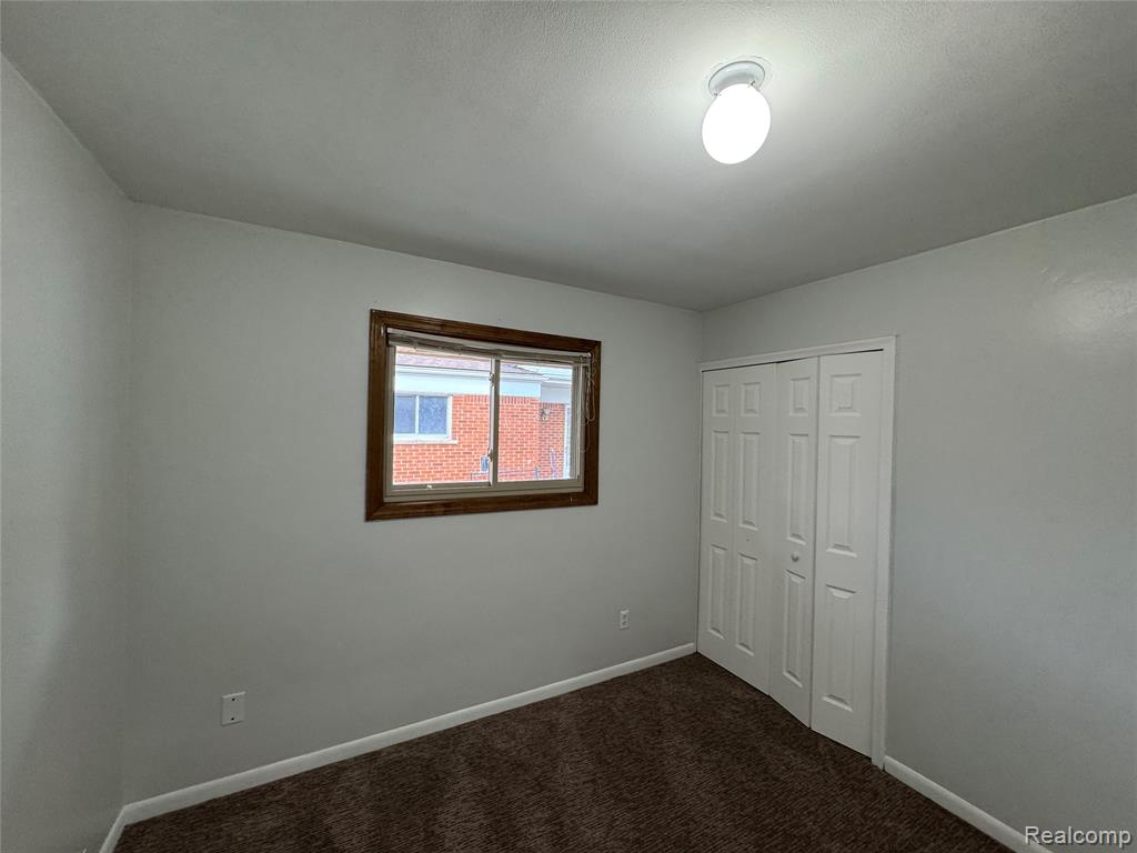 6004 Cronin Drive, Dearborn Heights, MI 48127 — Photo 7