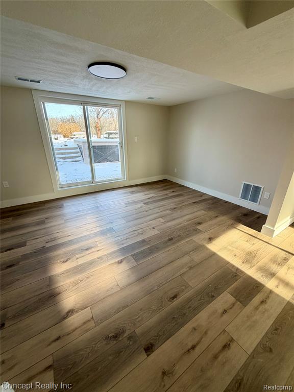23556 Candace Drive, Rockwood, MI — Photo 6