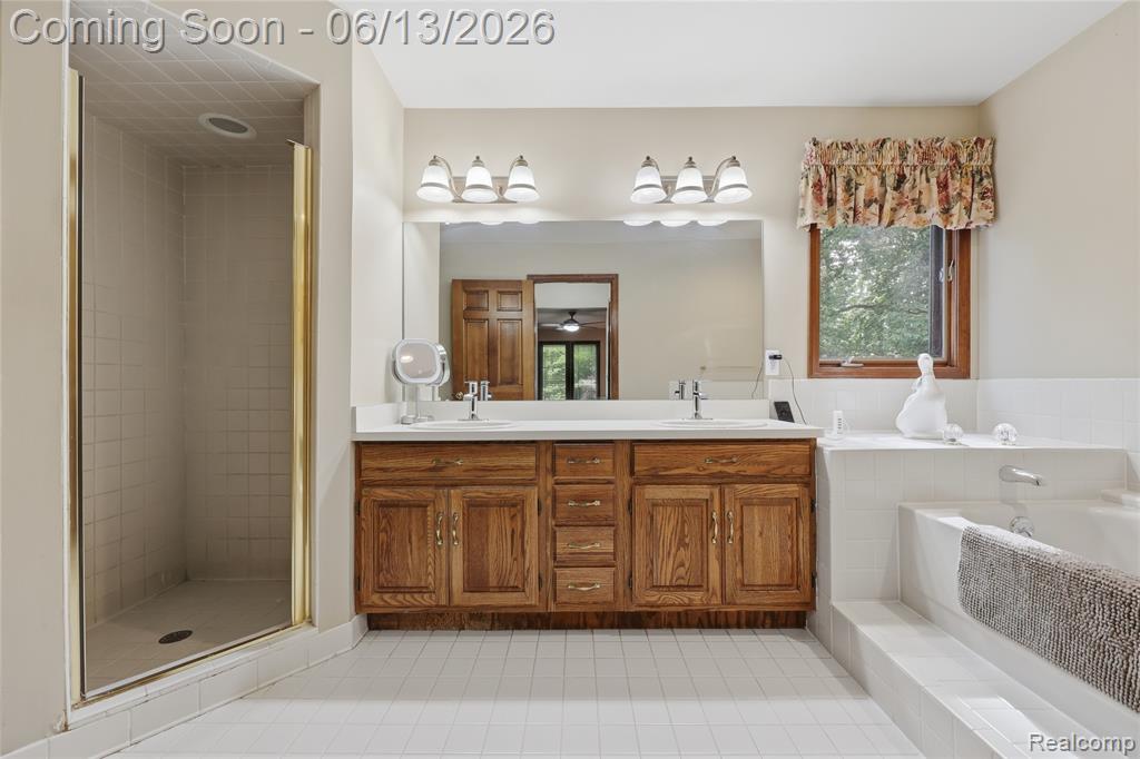 55380 Theo Drive, Shelby Twp, MI 48315 — Photo 30