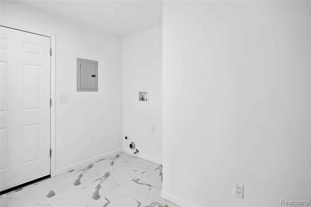 4736 Summerhill Drive, Clarkston, MI — Photo 15