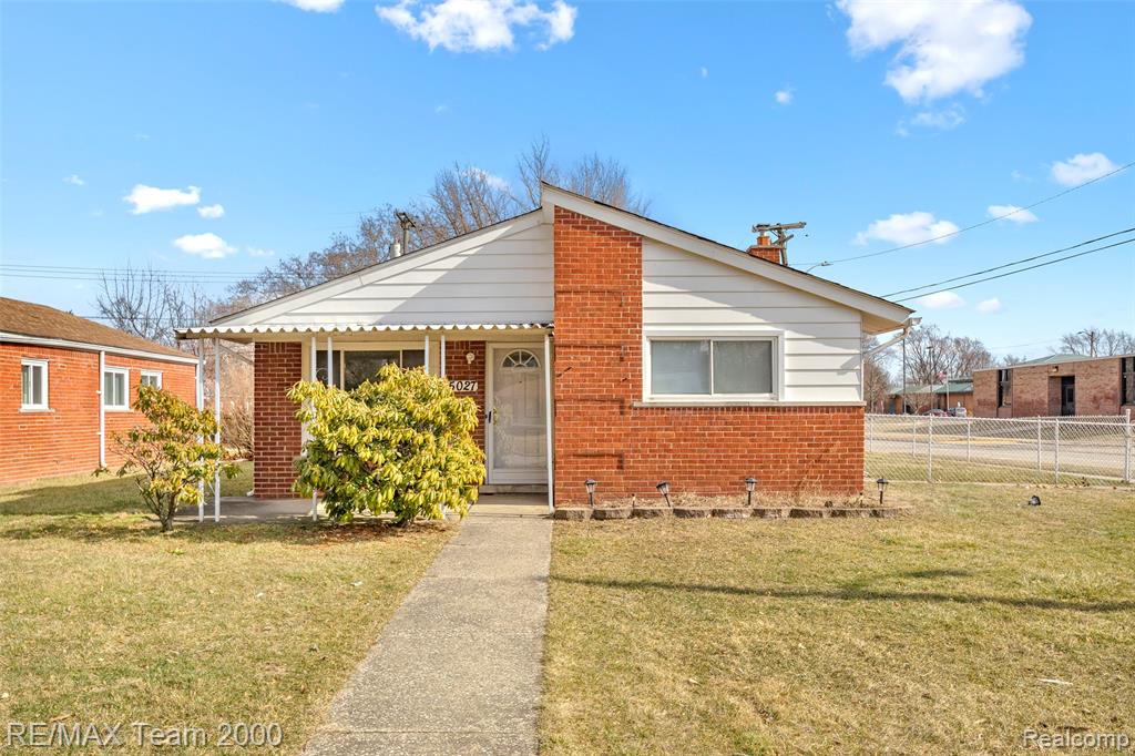 5027 Lincoln Boulevard, Dearborn Heights, MI 48125 — Photo 2