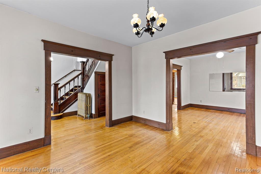 426 E KENILWORTH Avenue, Royal Oak, MI 48067 — Photo 7