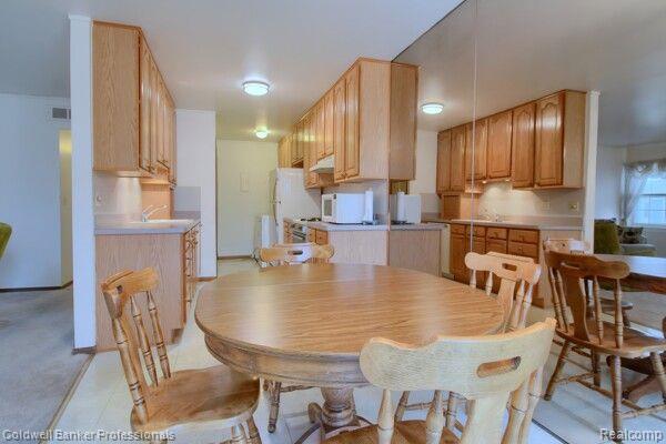 23640 N ROCKLEDGE, Novi, MI — Photo 6